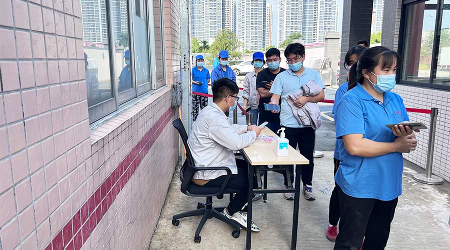 迅速防疫！金環電器積極配合醫護人員上門測核酸！