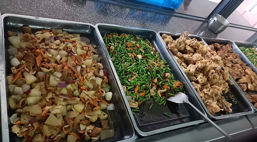 盛夏的來臨，金環電器關懷工人飲食