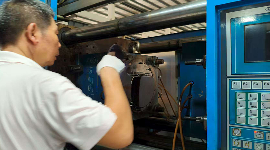 品質鑄就信賴，服務成就卓越